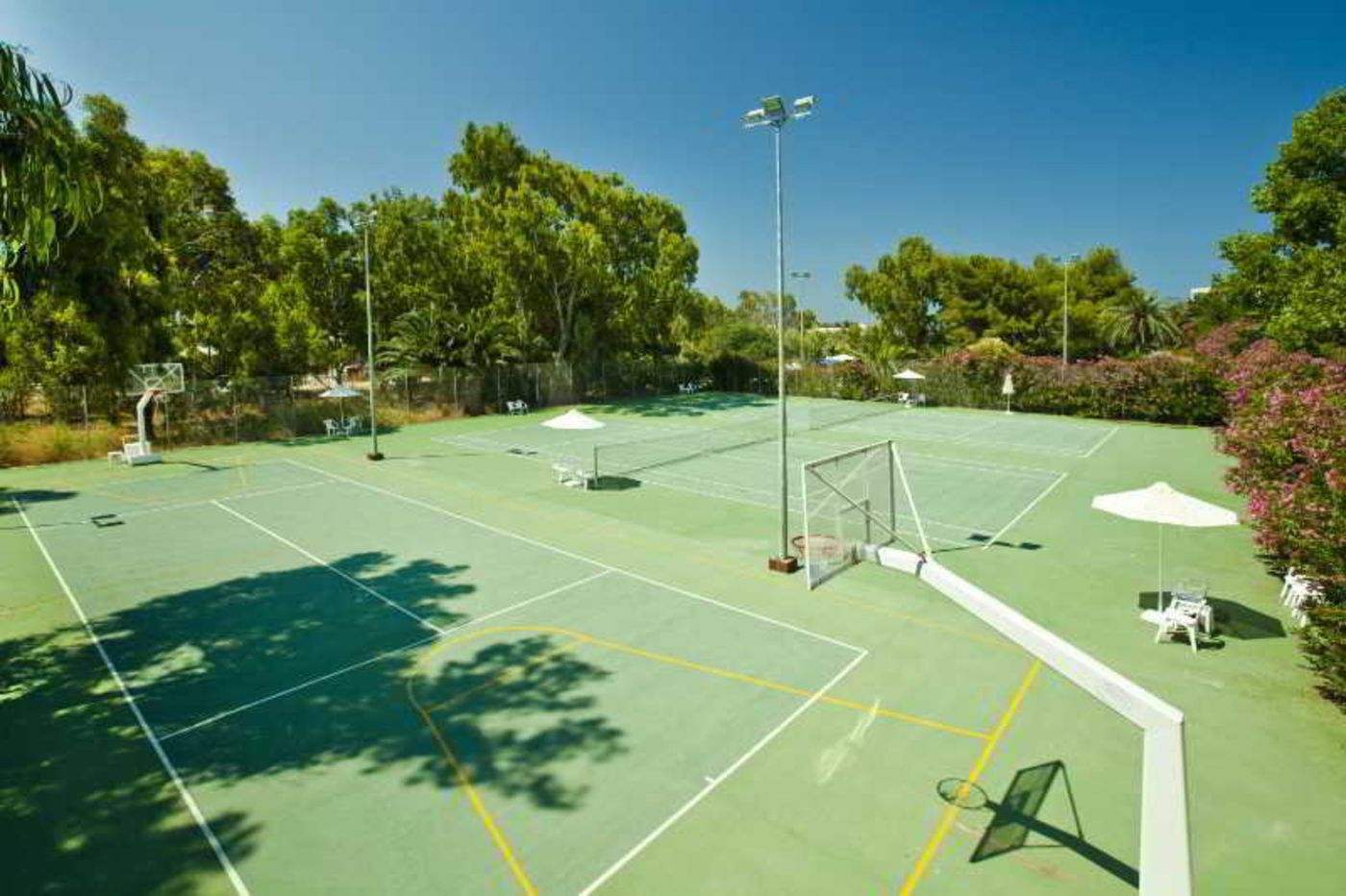 Caravia-Beach-Hotel-Sports-and-Entertainment-44