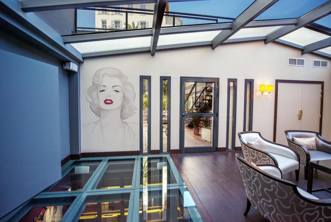 Best-Western-Plus-Cannes-Riviera---Spa-Bar-23