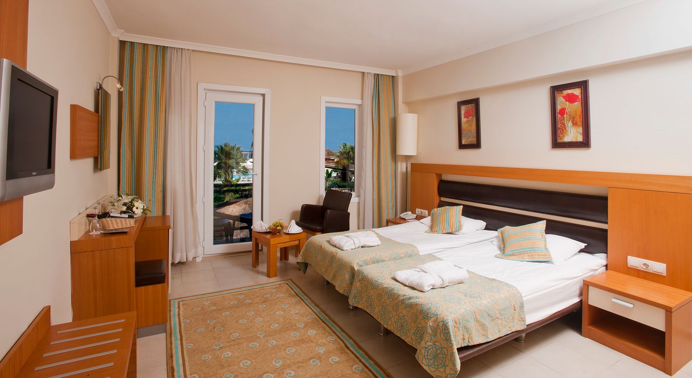 Crystal-Flora-Beach-Resort-Room-20