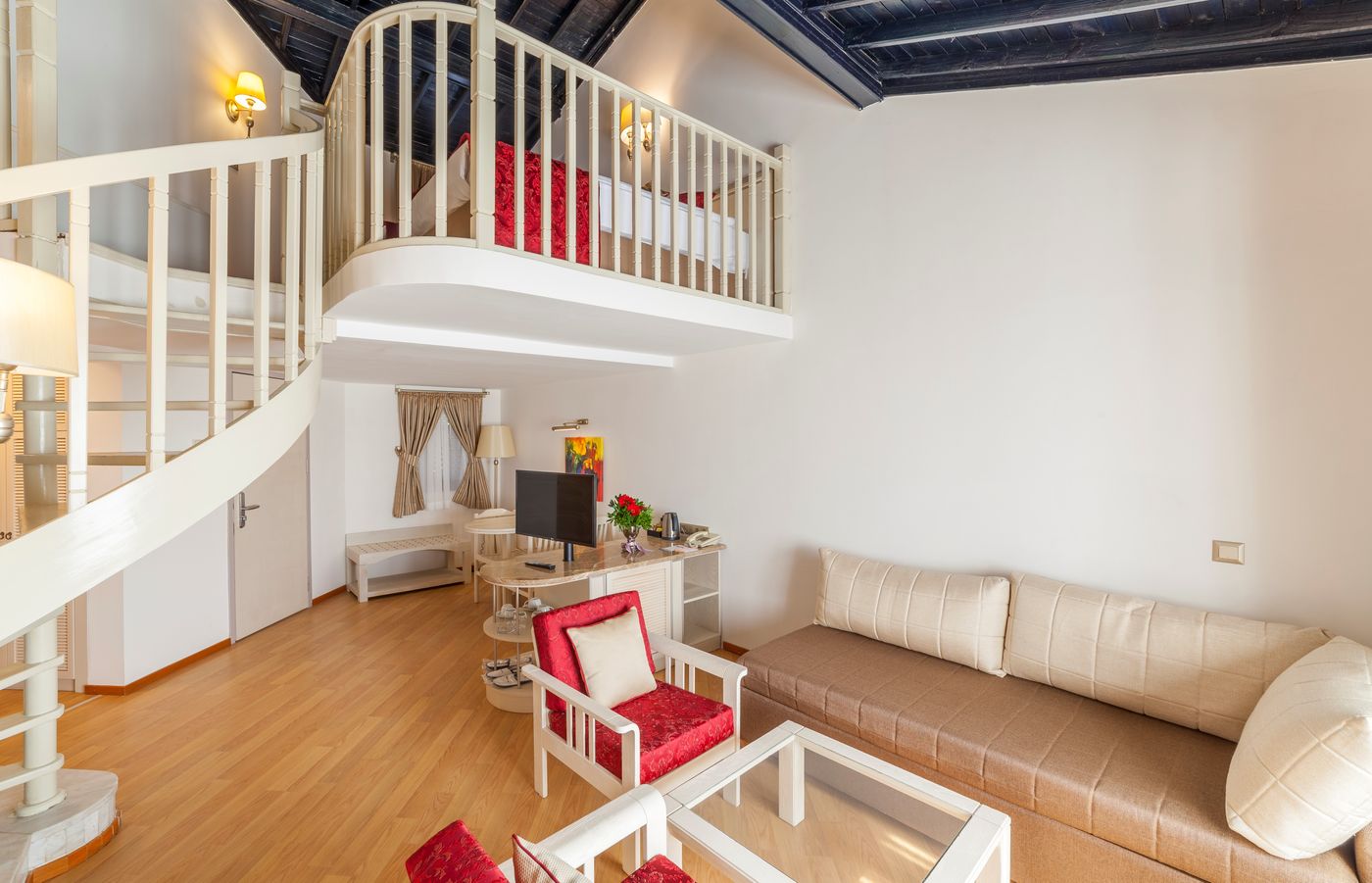 Sunrise Resort Hotel