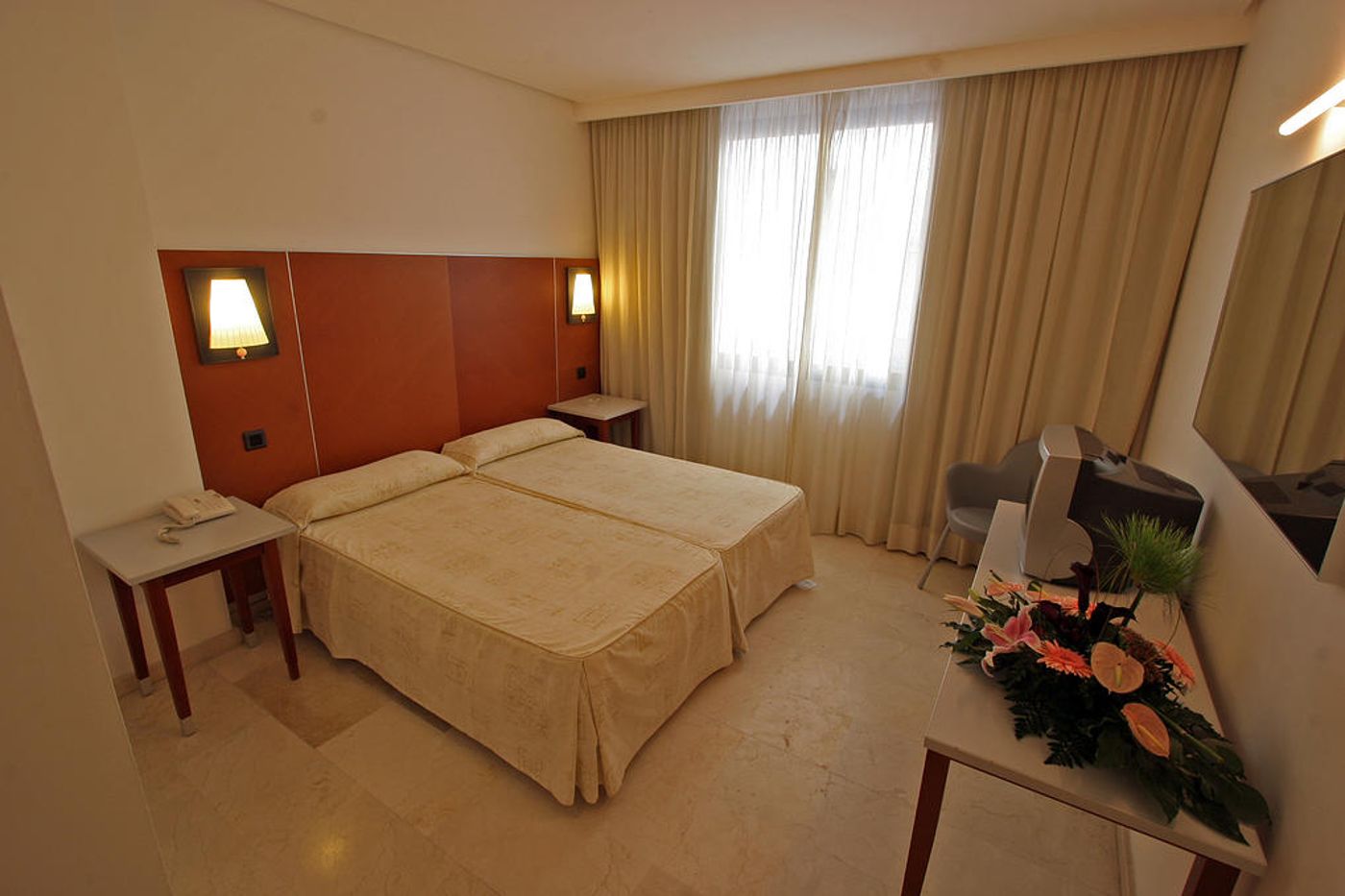 Oasis-Plaza-General-view-6