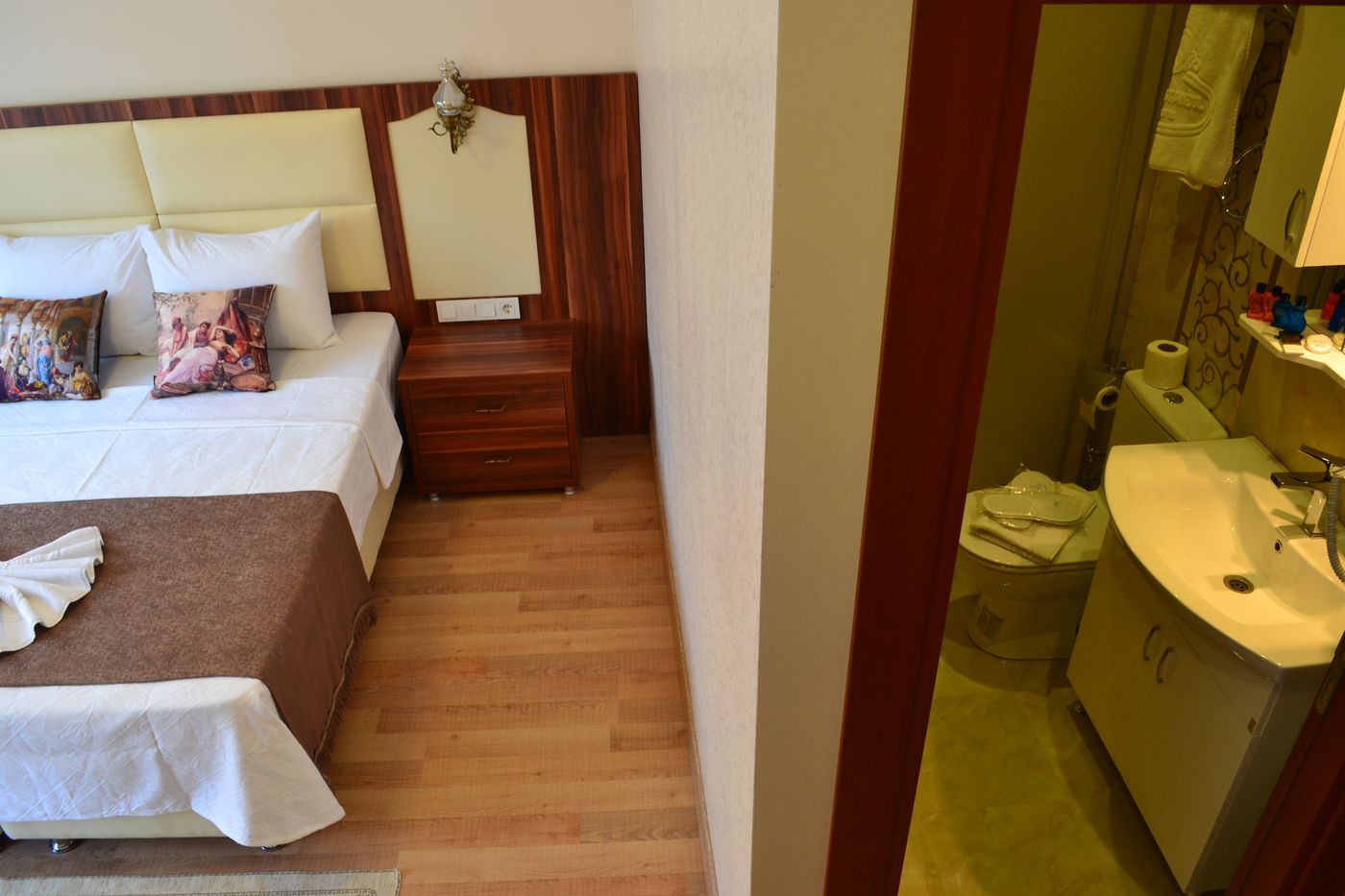 Blue Istanbul Taksim-Turkey-BEYOGLU-Room-9