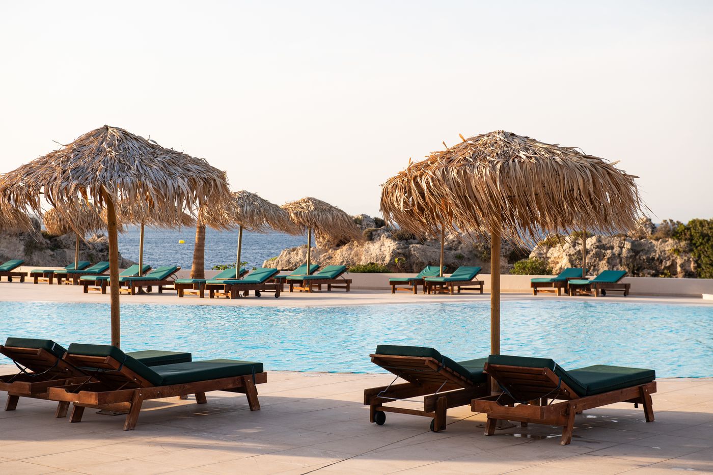 Kresten-Royal-Euphoria-Resort-Pool-12