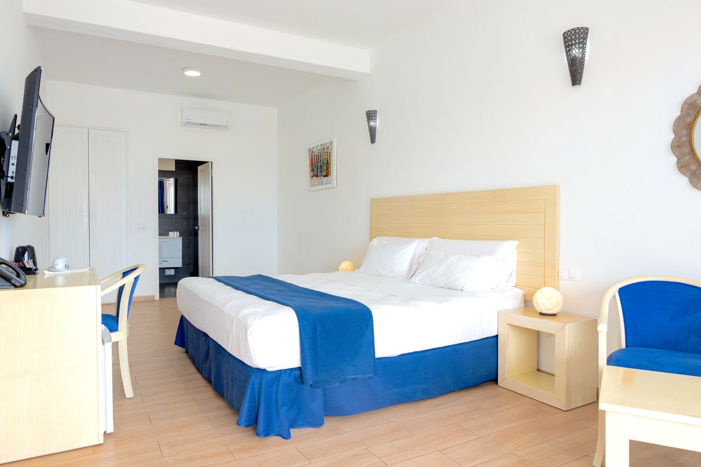 Hotel LIVVO Budha Beach