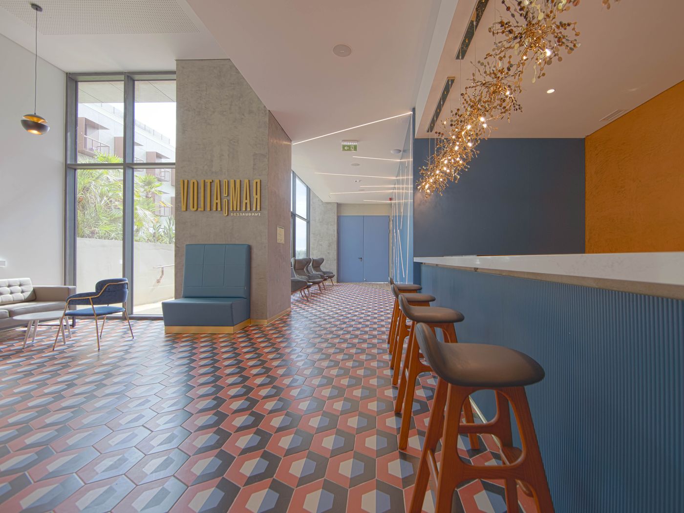 Sines-Sea-View-Business-and-Leisure-Hotel-Bar-16