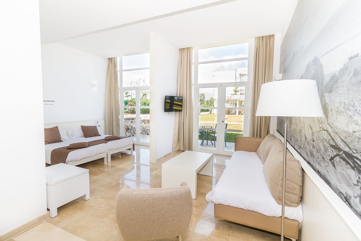 Eix Alzinar Mar - Adults Only