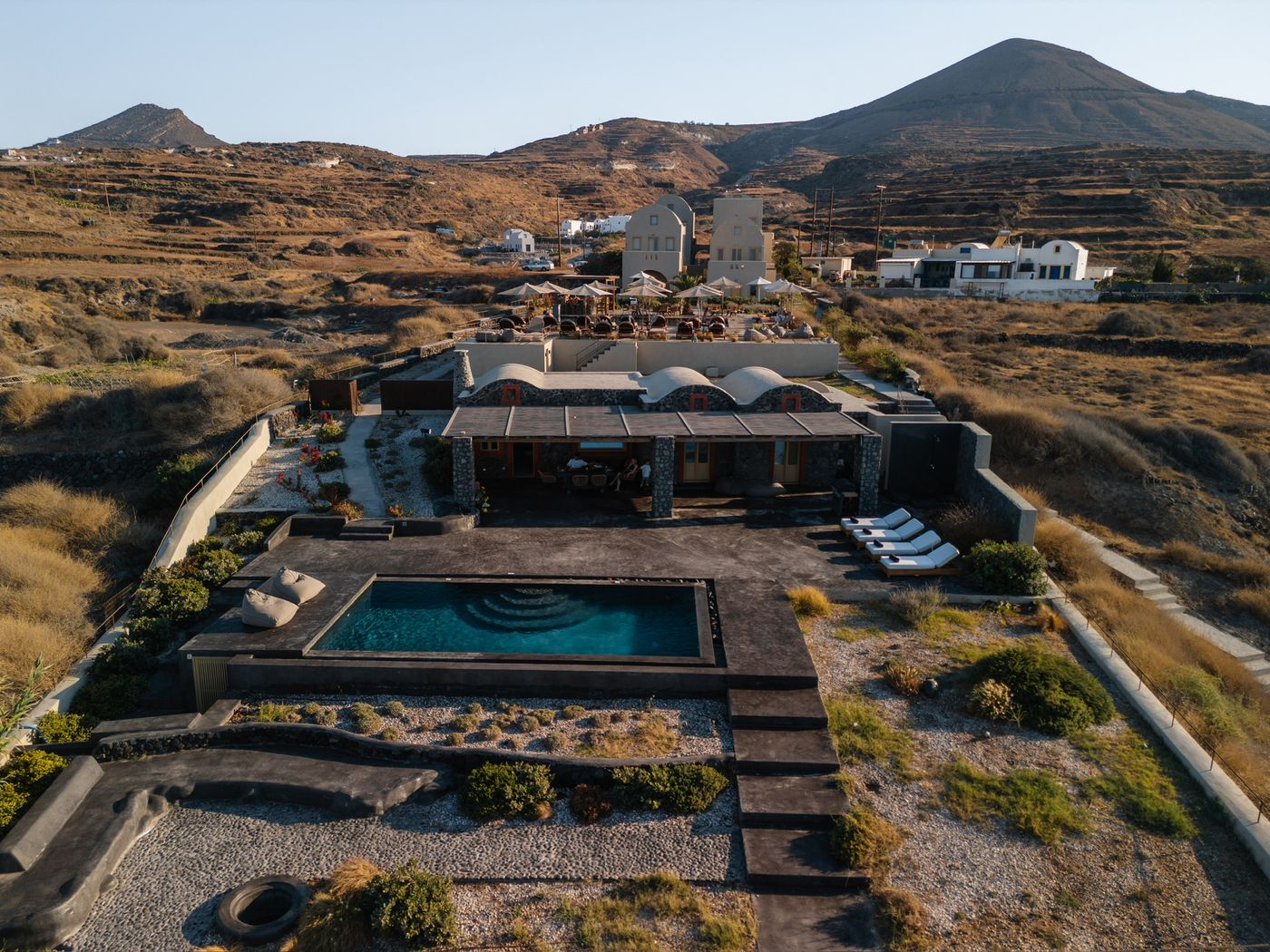 Colombos-Beachfront-Room-23