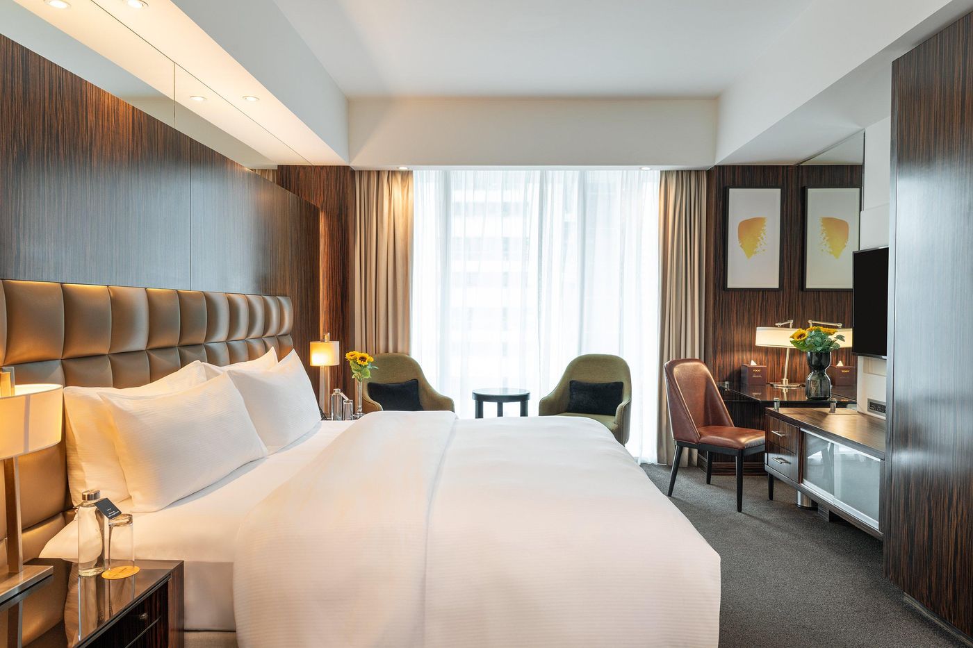 Bonnington-Jumeirah-Lakes-Towers-Room-21