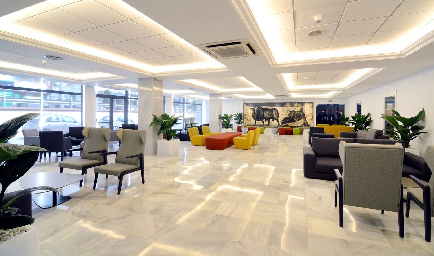 Medplaya-Riviera---Adults-Recommended-Lobby-30