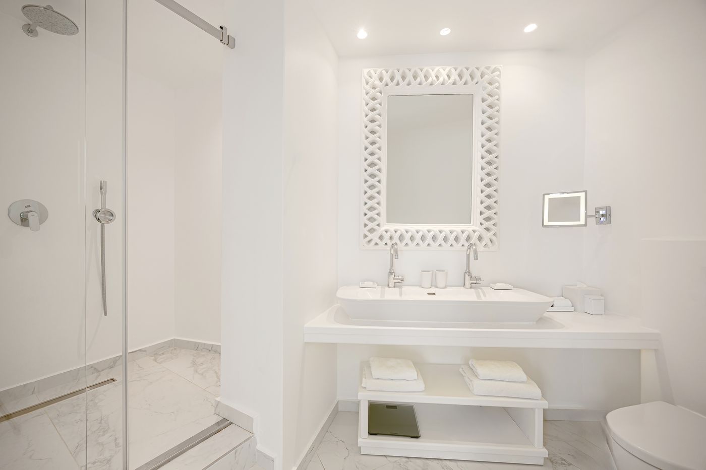 Canaves-Oia-Suites---Adults-Only-Room-41