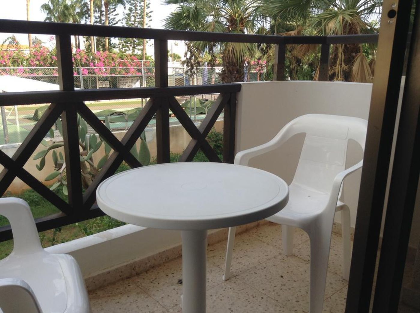 Harry----s-General-view-29