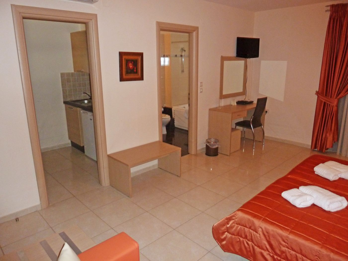 Eleana-Hotel-Room-19