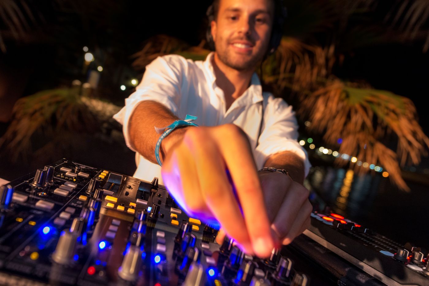 Am----re-Marbella-Beach-Hotel-Sports-and-Entertainment-20