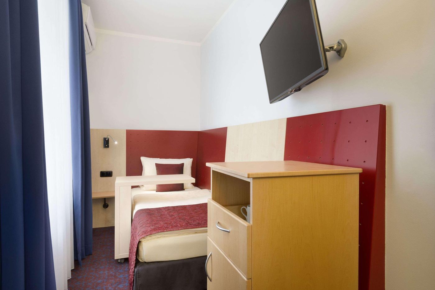 Ramada Frankfurt City Centre & Financial Dist. - Germany - Frankfurt am Main - Room - 9