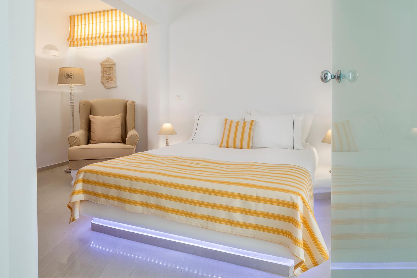 Colours-of-Mykonos-Room-15