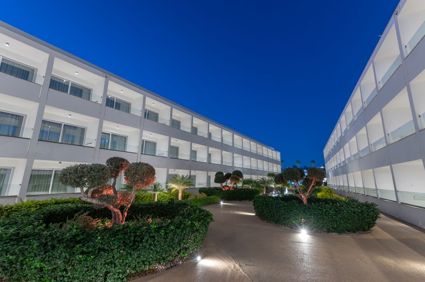 Nicholas-Color-Hotel-General-view-12