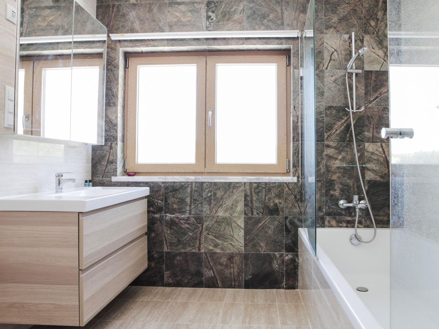 Monte-Girassol---The-Lisbon-Country-House--Room-25