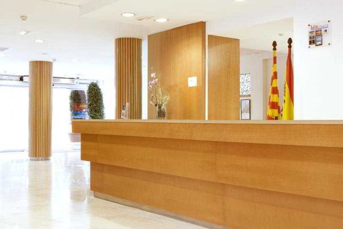 Tahiti-Playa-Lobby-53