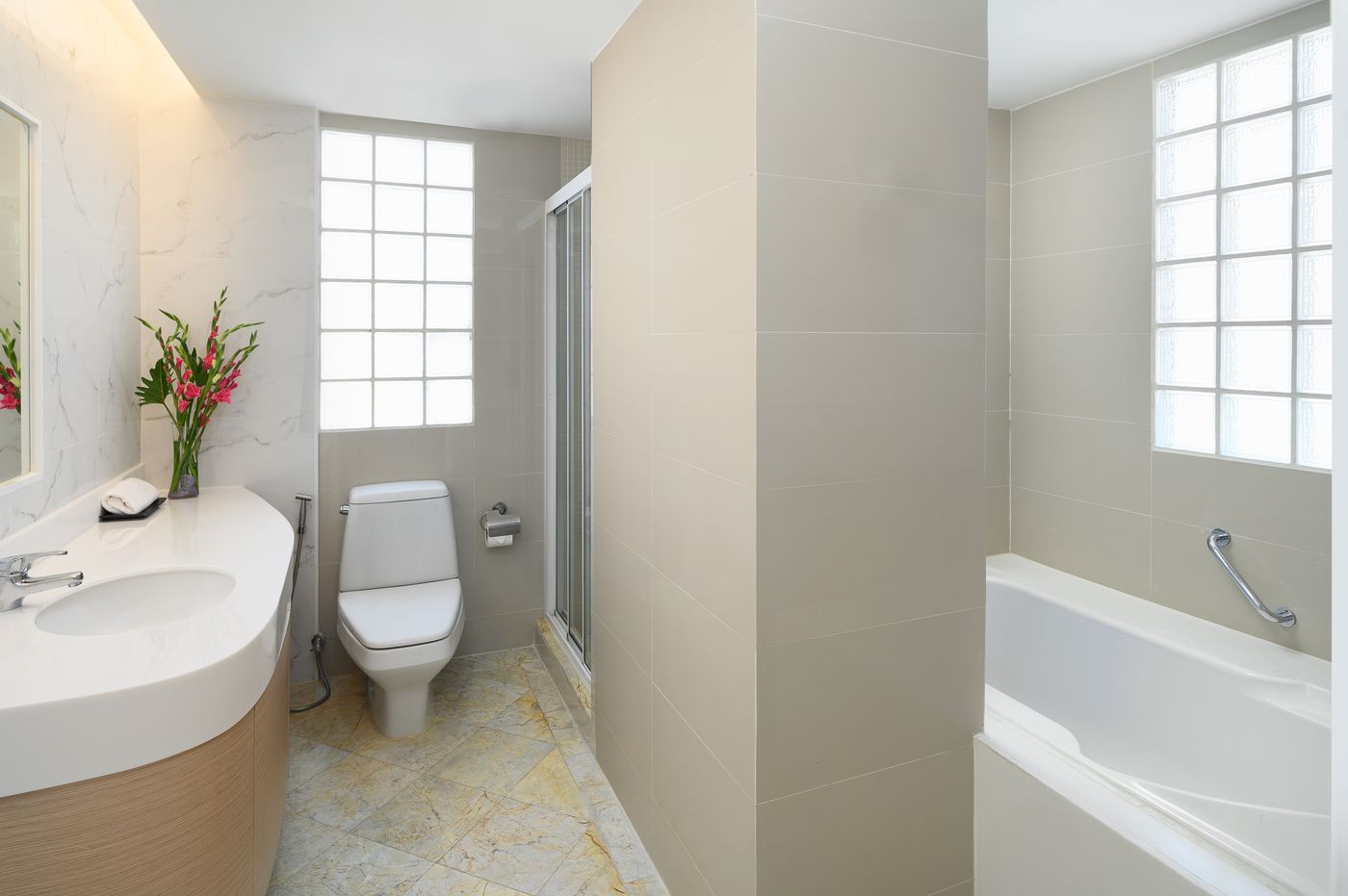 Parkroyal-Suites-Bangkok-Room-36