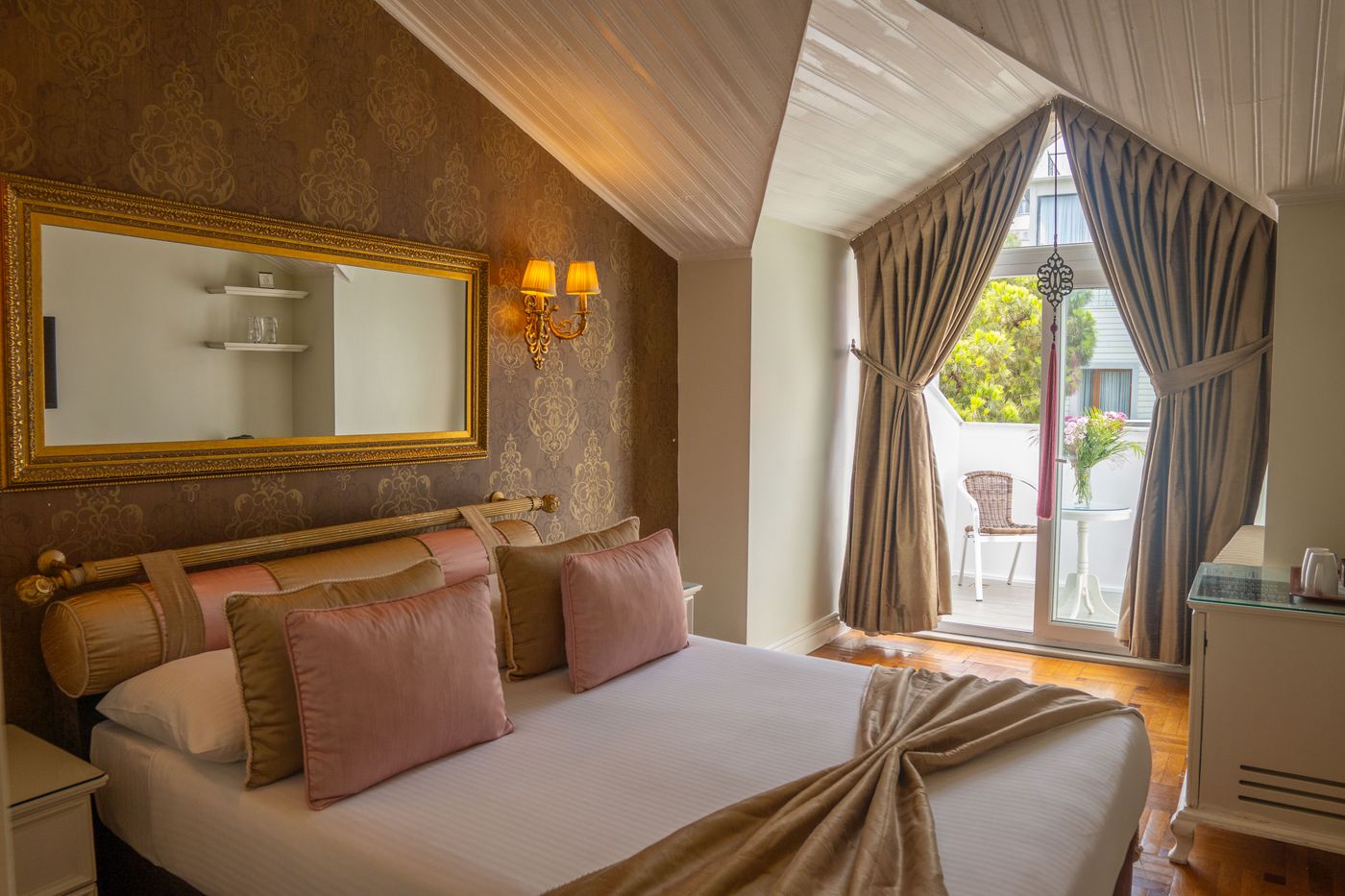 Avicenna-Hotel-Room-11