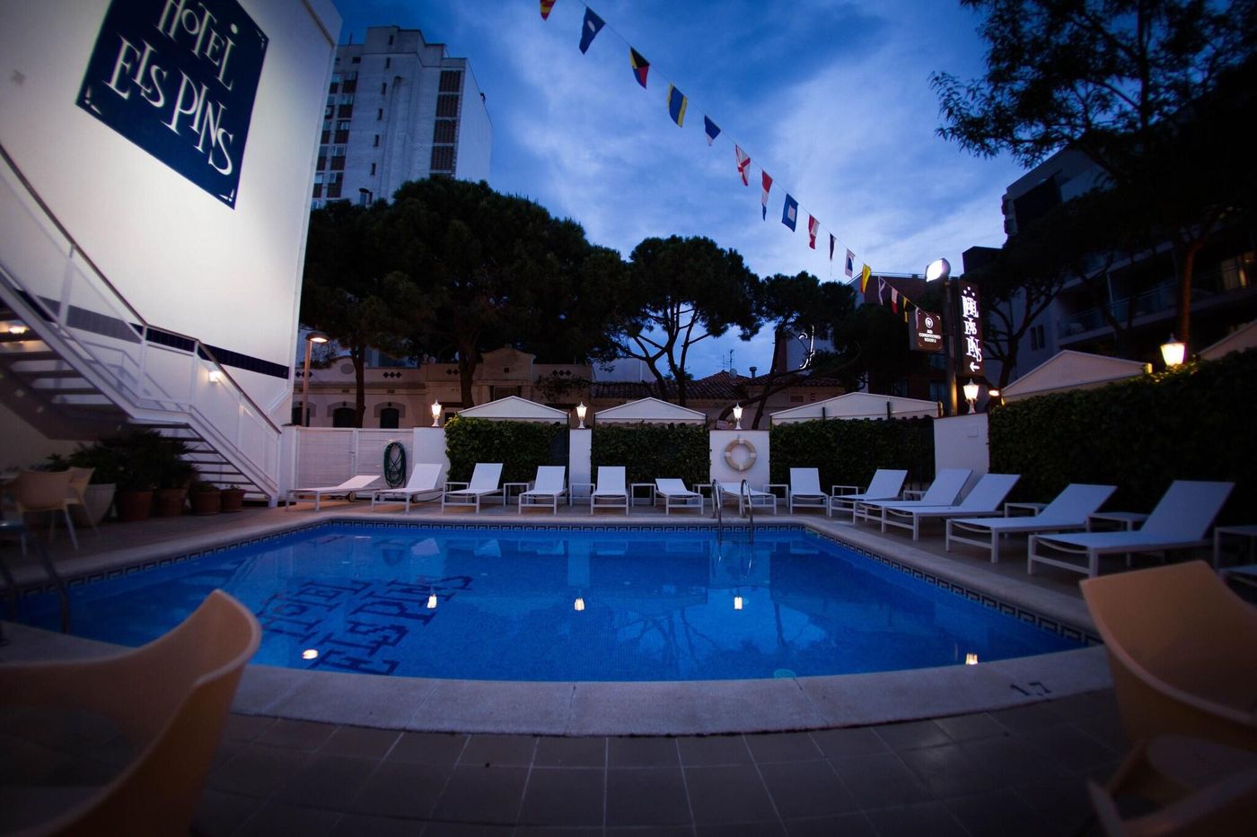 Els-Pins-Hotel-Pool-8