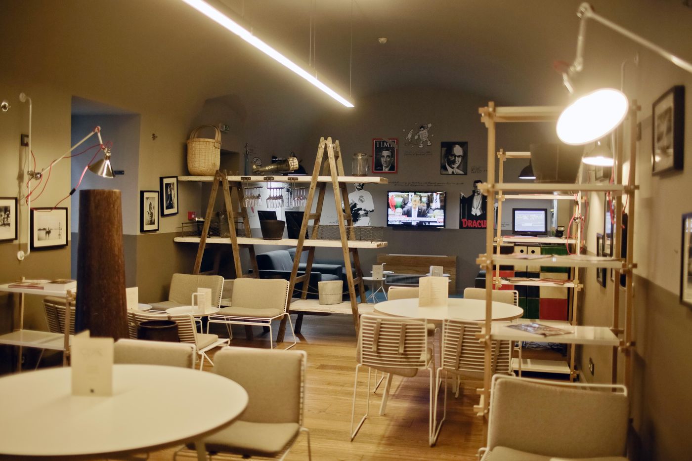 Zenit-Budapest-Palace-Bar-19