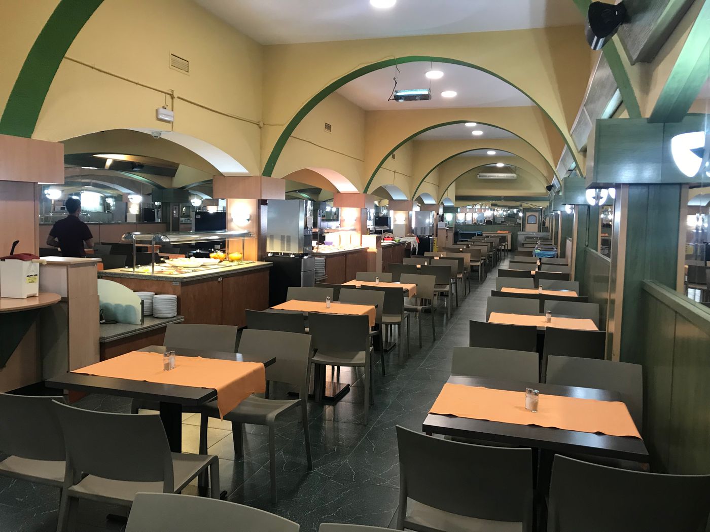 Santa-Susanna-Resort-Restaurant-24