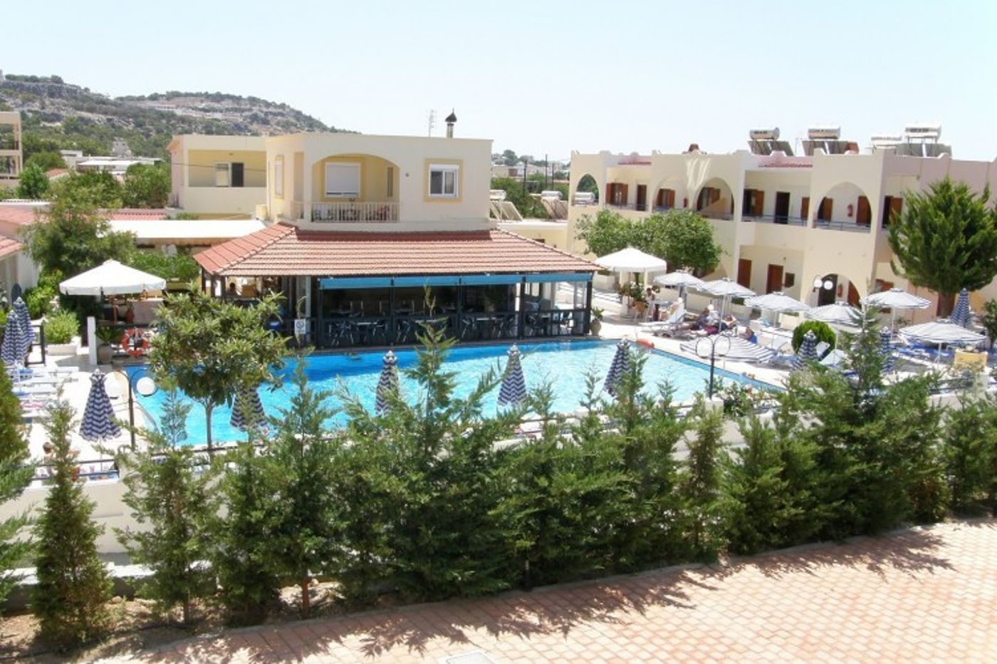 Chrysanthi Hotel - Apartments