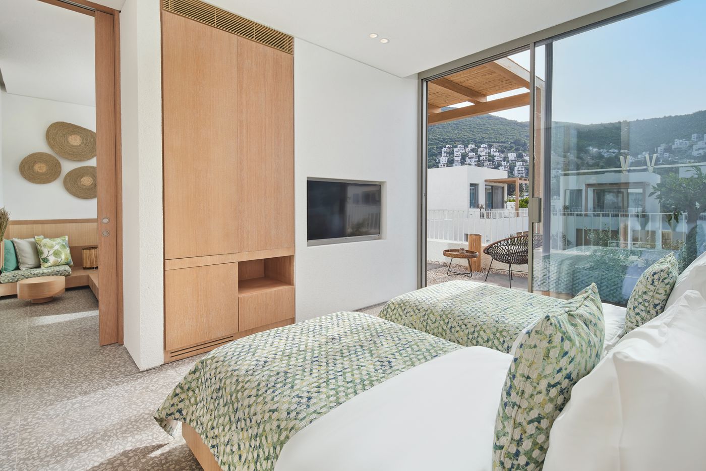 Voyage Torba and Private