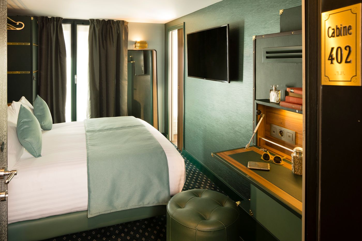 Whistler-Hotel-Room-5