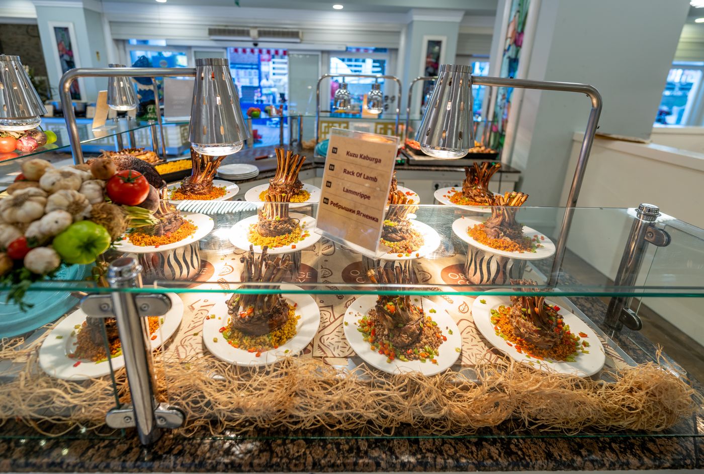 Orange-County-Kemer-Resort-Hotel-Restaurant-36