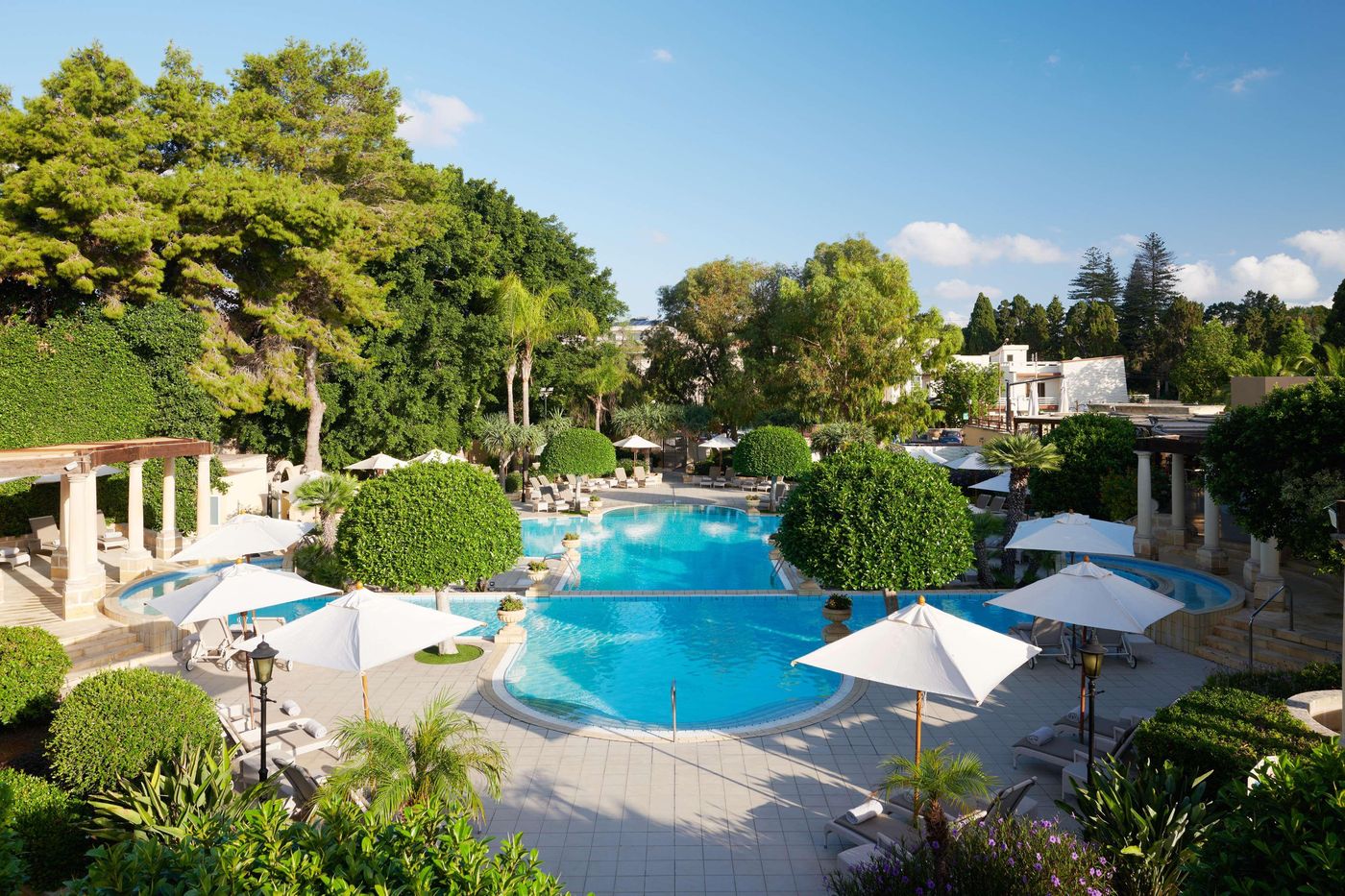 Corinthia-Palace-Hotel-Pool-3