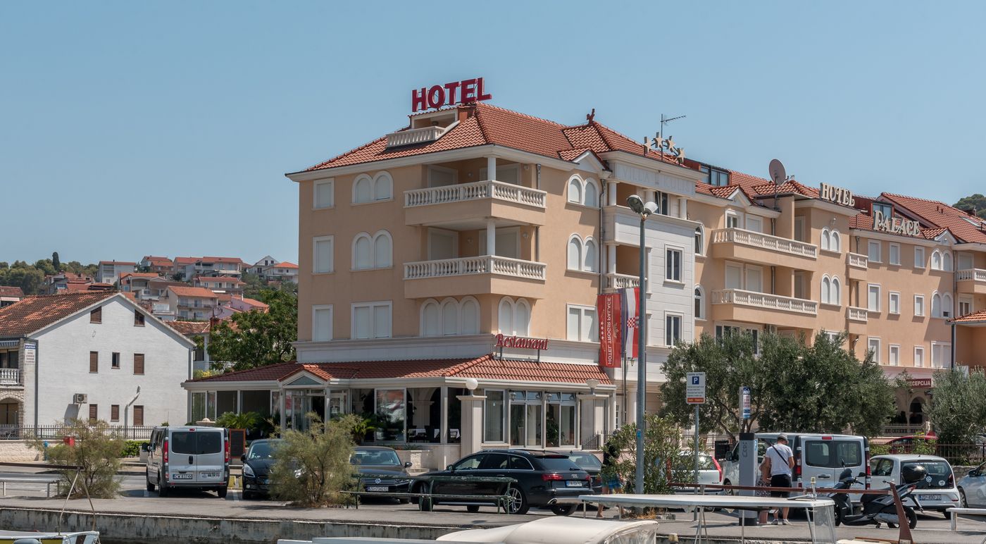 Palace-Trogir-General-view-3