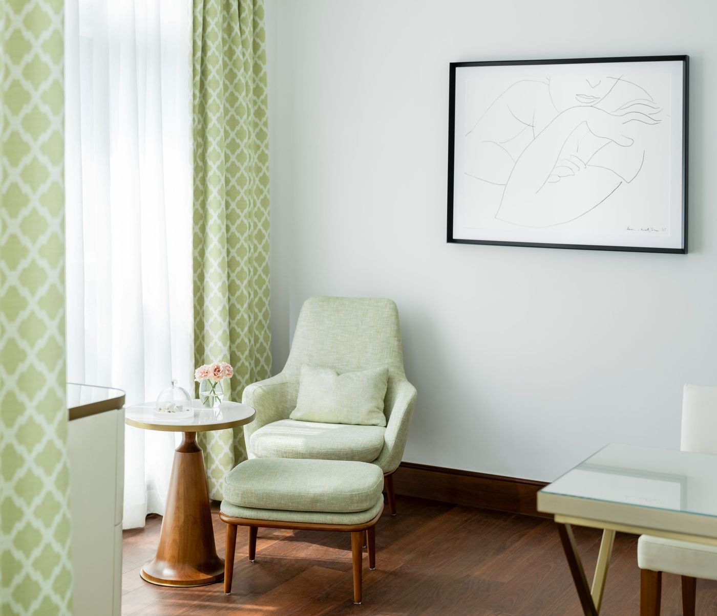 Lanson-Place-Causeway-Bay--Hong-Kong-Room-11