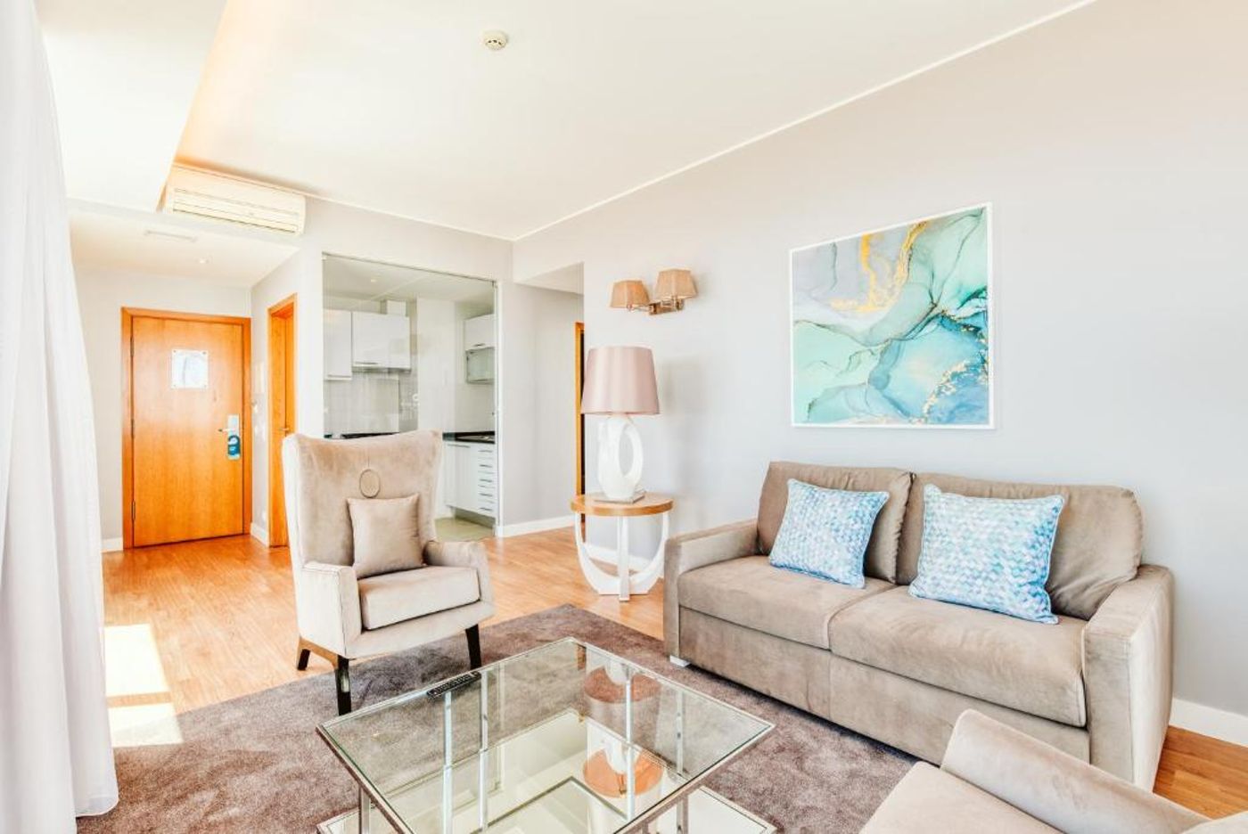 Vila-Baleira-Funchal-Room-21