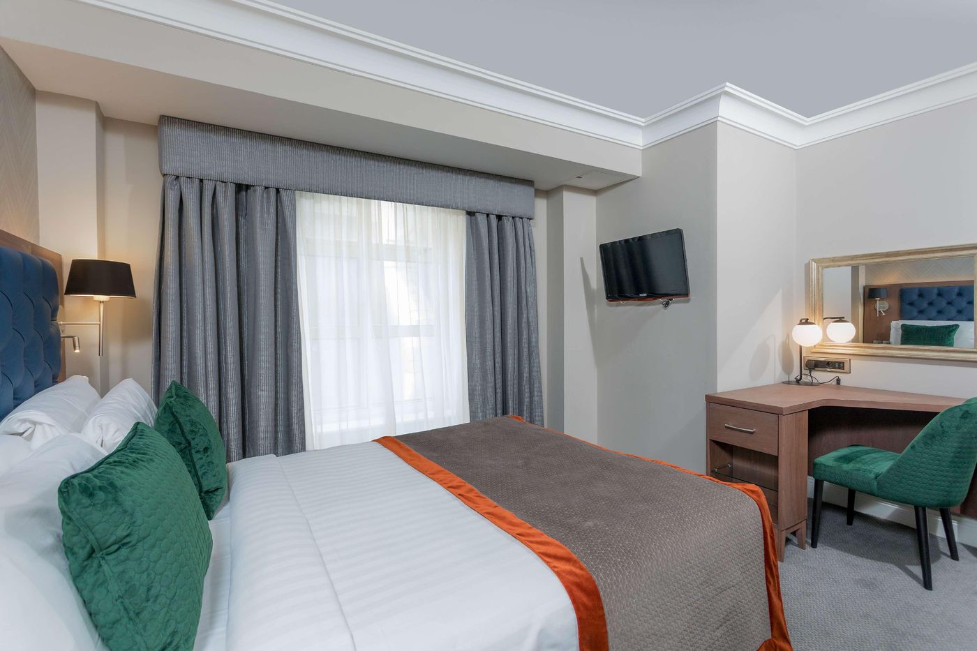 The-Fleet-Hotel-Room-14