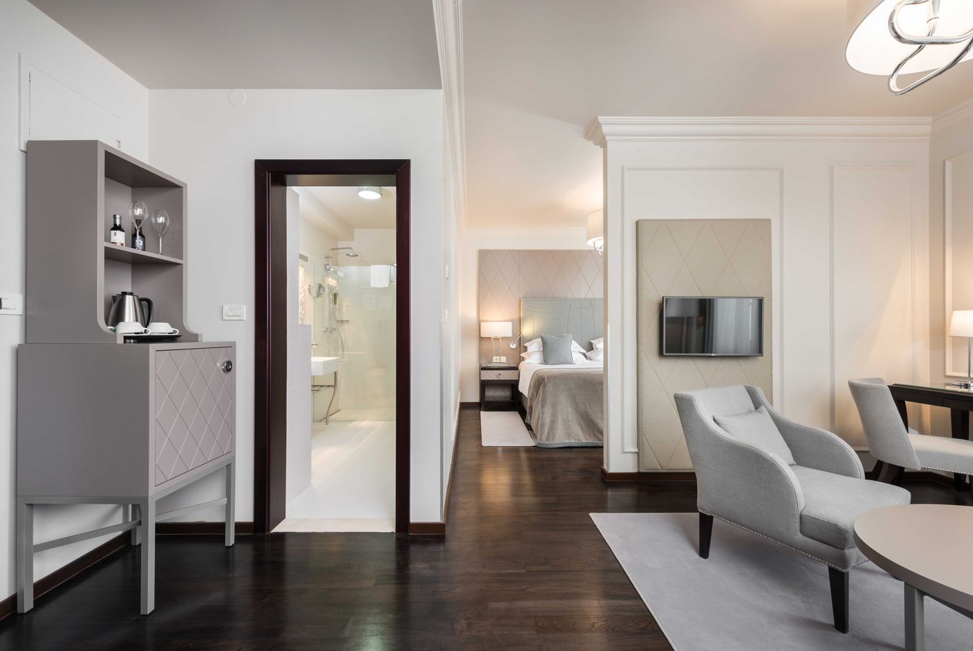 Heritage-Hotel-Bastion-Room-12