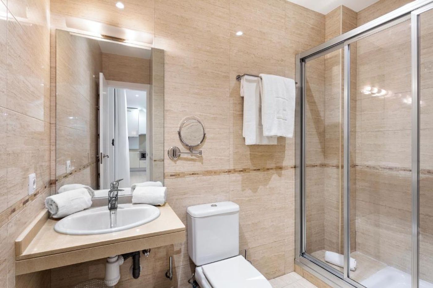 Apartamentos Metrópolis Sevilla - Spain - SEVILLA - Room - 7