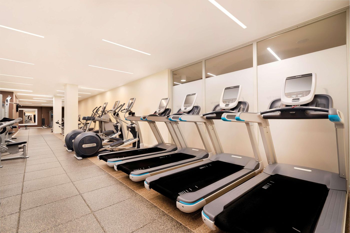 DoubleTree by Hilton Krakow Hotel & Convention Cen - Poland - KRAKOW - Sports and Entertainment - 0