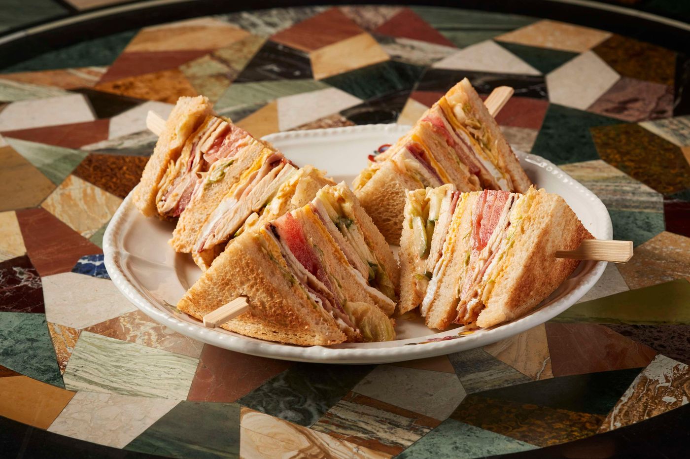 Hotel-Vier-Jahreszeiten-Kempinski-Munich-Bar-89