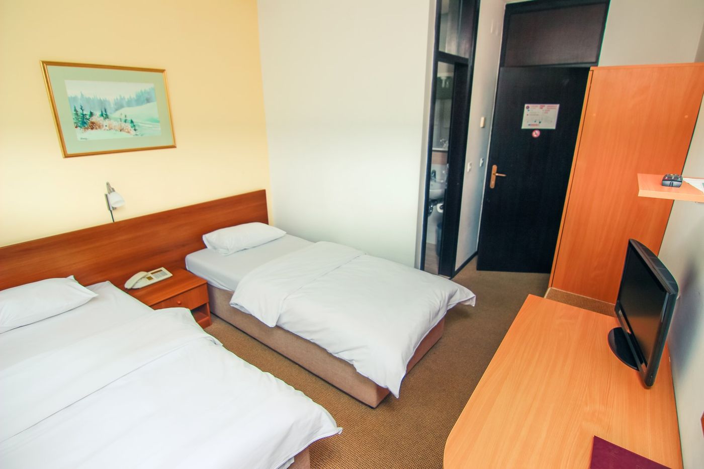 Grand Sarajevo-Bosnia & Herzegovina-SARAJEVO-Room-10