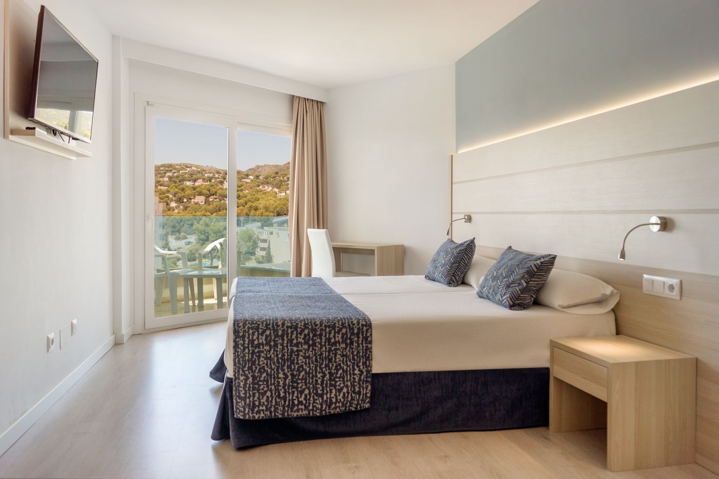 Tomir Portals Suites (Ola Aparthotel Tomir)