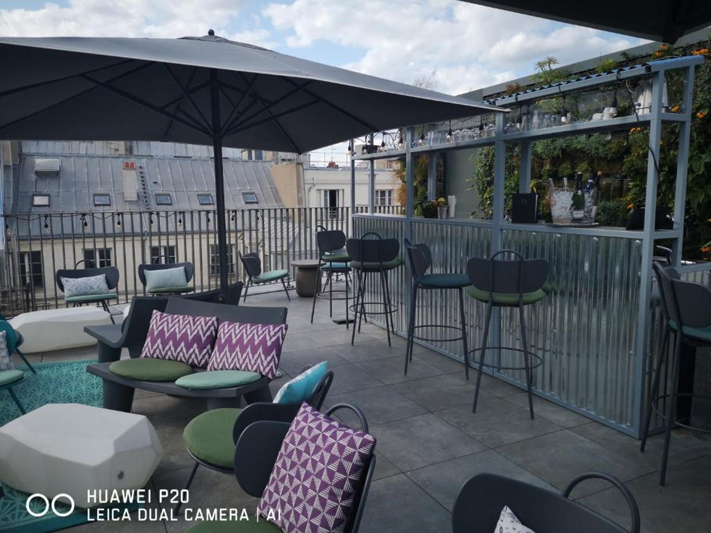 Drawing-Hotel-Bar-26