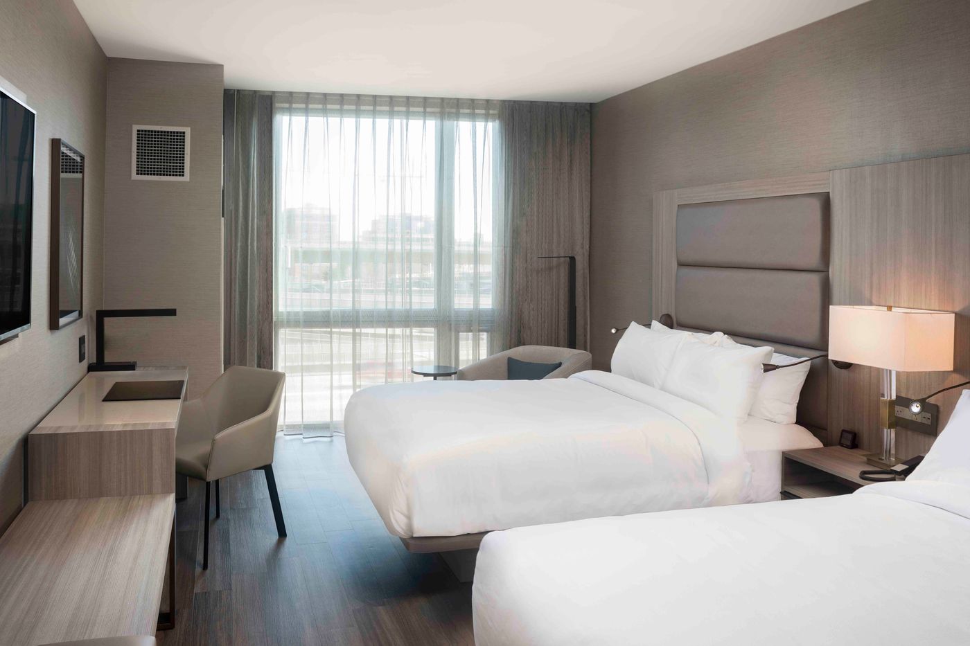 AC-Hotel-Boston-Downtown-Room-30