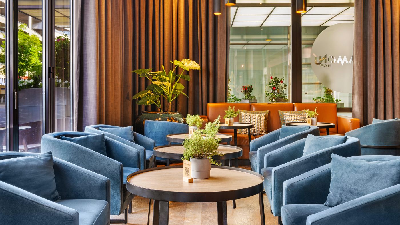 Crowne-Plaza-Berlin-City-Centre-Bar-5