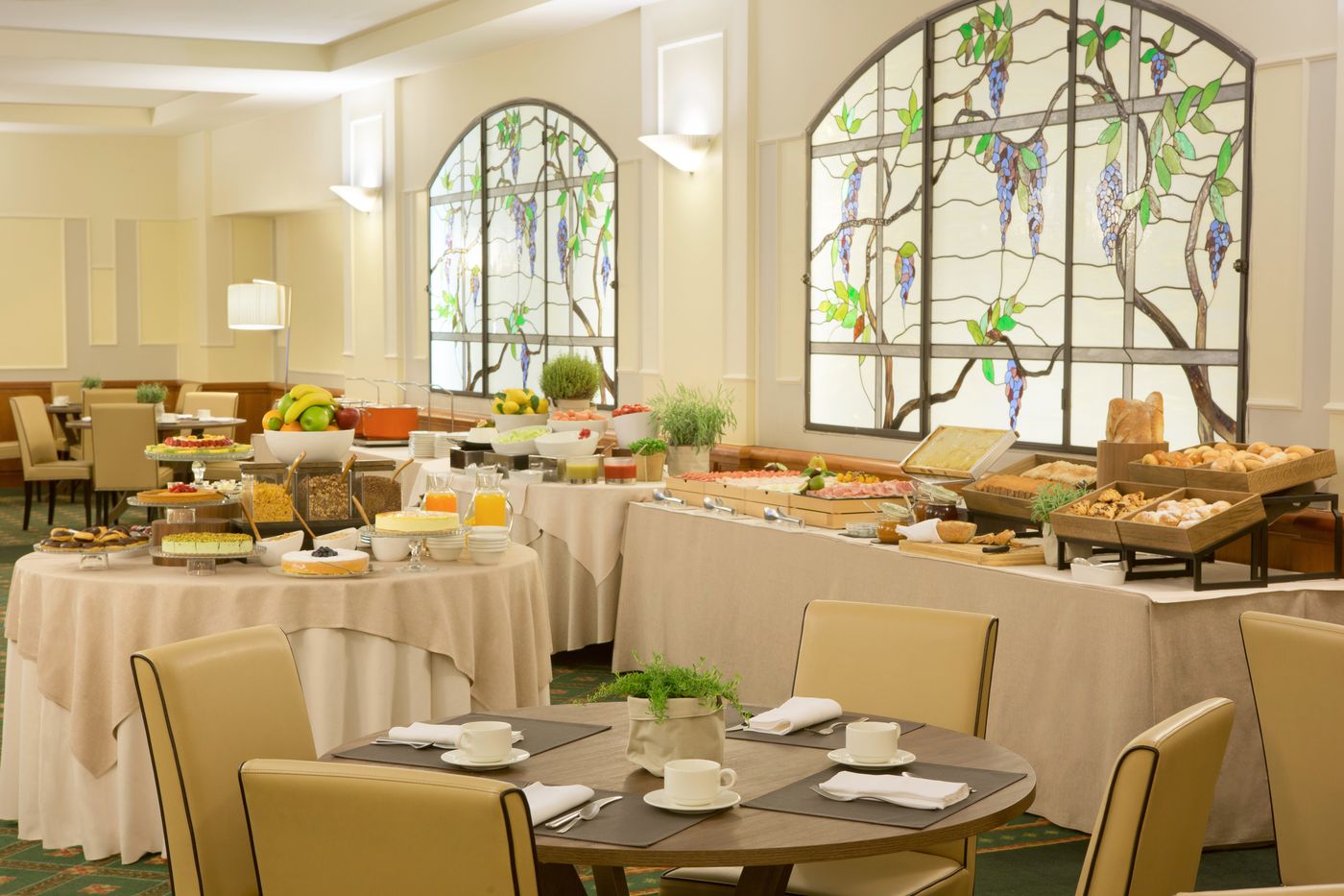 Starhotels-Business-Palace-Restaurant-47