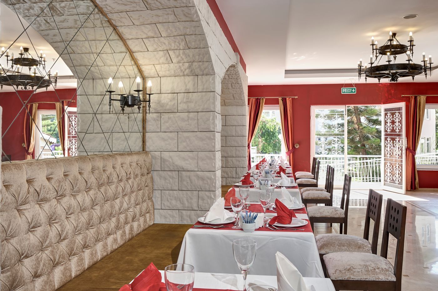 Seaden-Side-Corolla-Restaurant-45