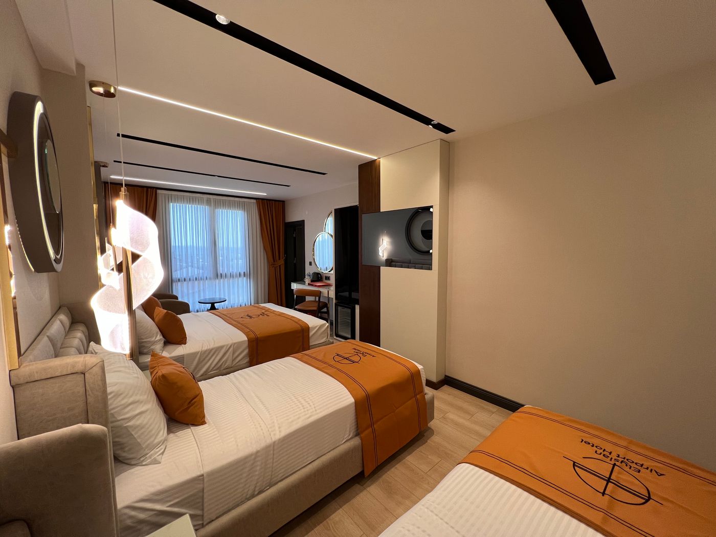 Elysian-Airport-Hotel-Room-28