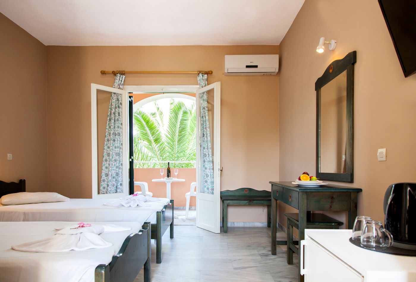 Domenico-Hotel-Room-13