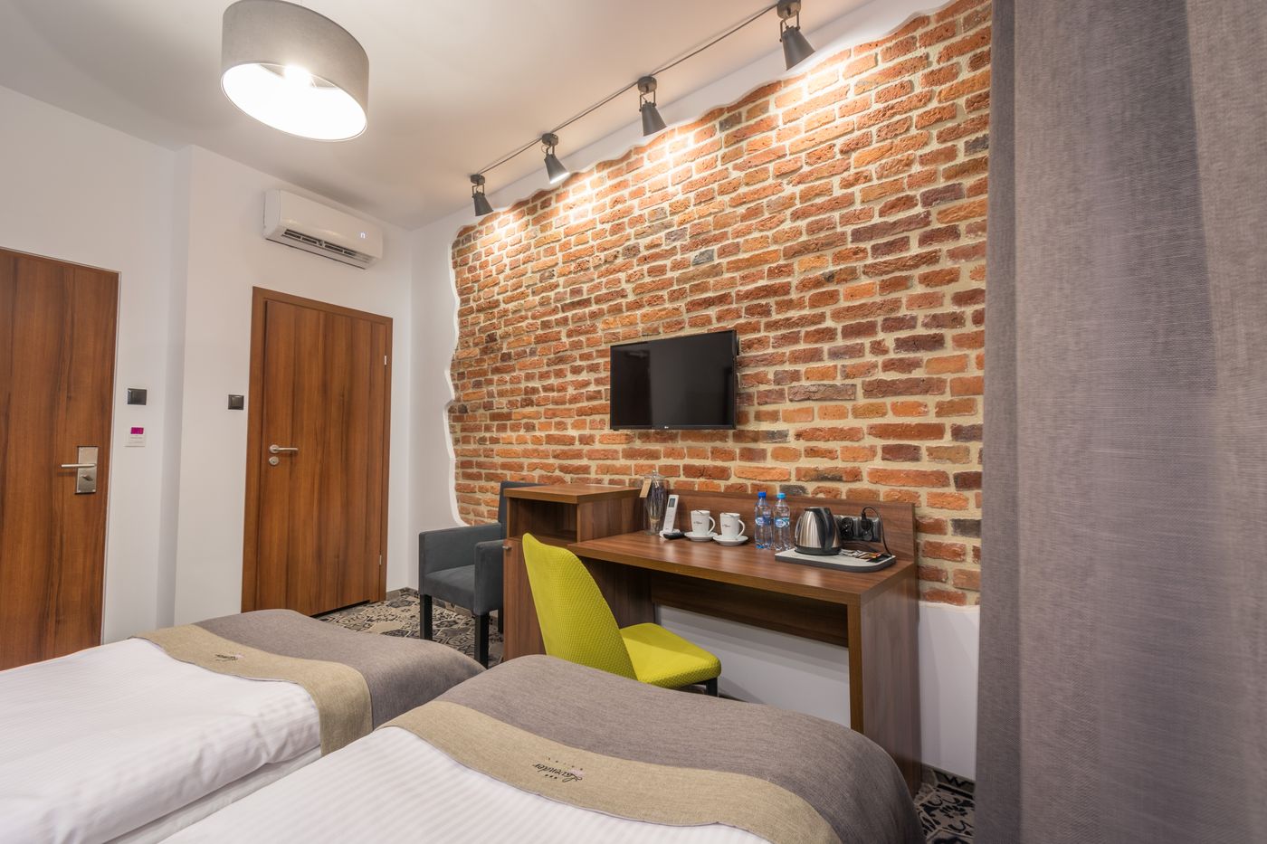 Hotel-Lavender-Room-19